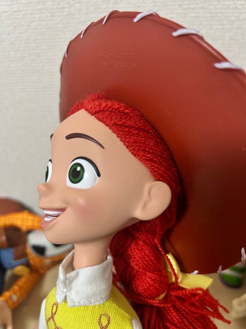 トイストーリー トーキングフィギュア お喋り ウッディ　ジェシー ブルズアイ