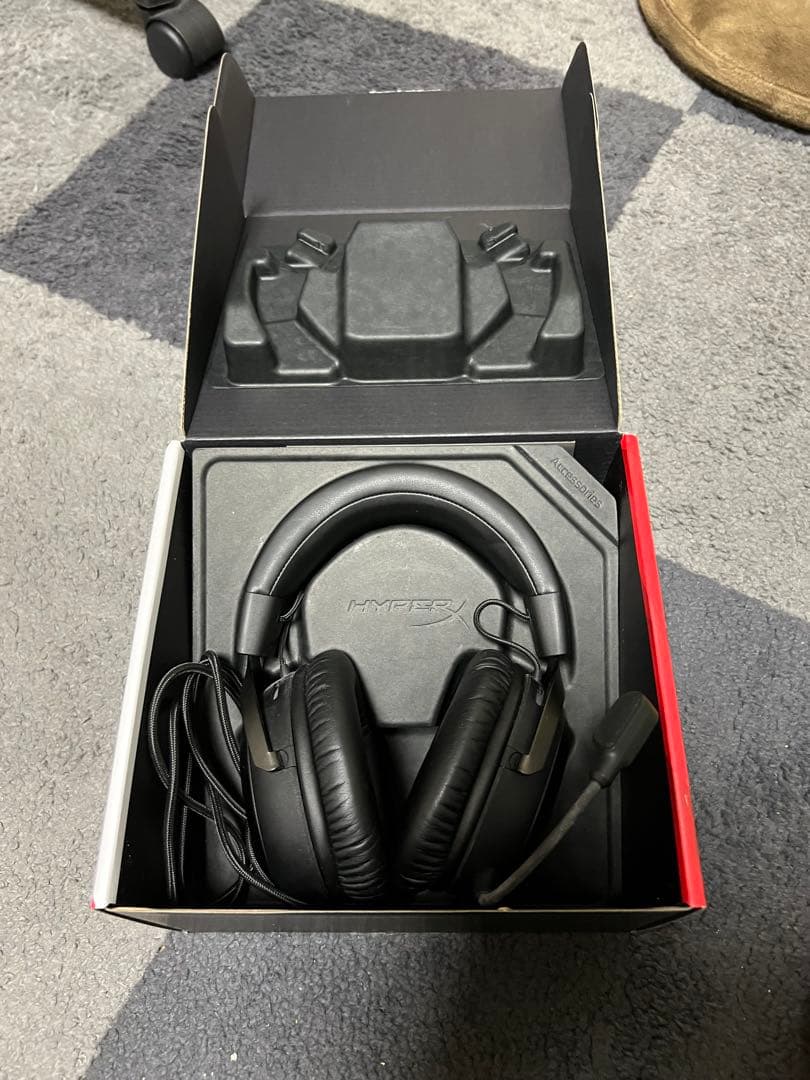 HyperX Cloud III ゲーミングヘッドセット