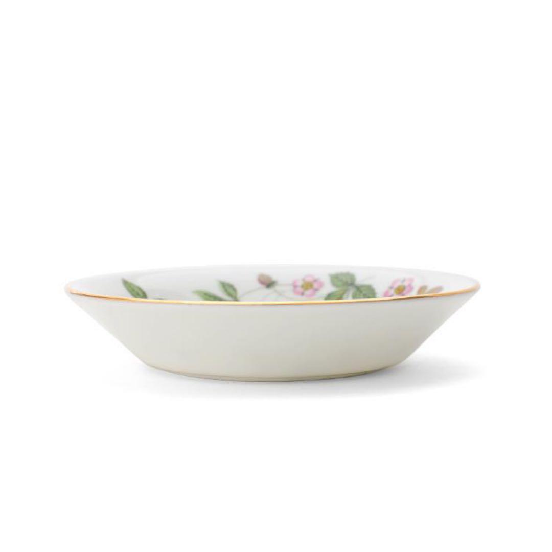新品未使用ウェッジウッド ワイルドストロベリー フルーツソーサー 13cm