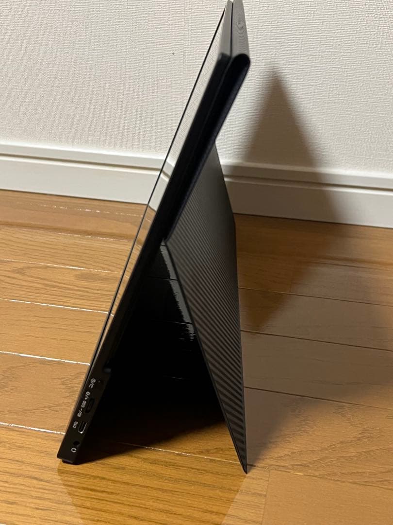 PROMETHEUS 17.3インチ フルHDモバイルモニター