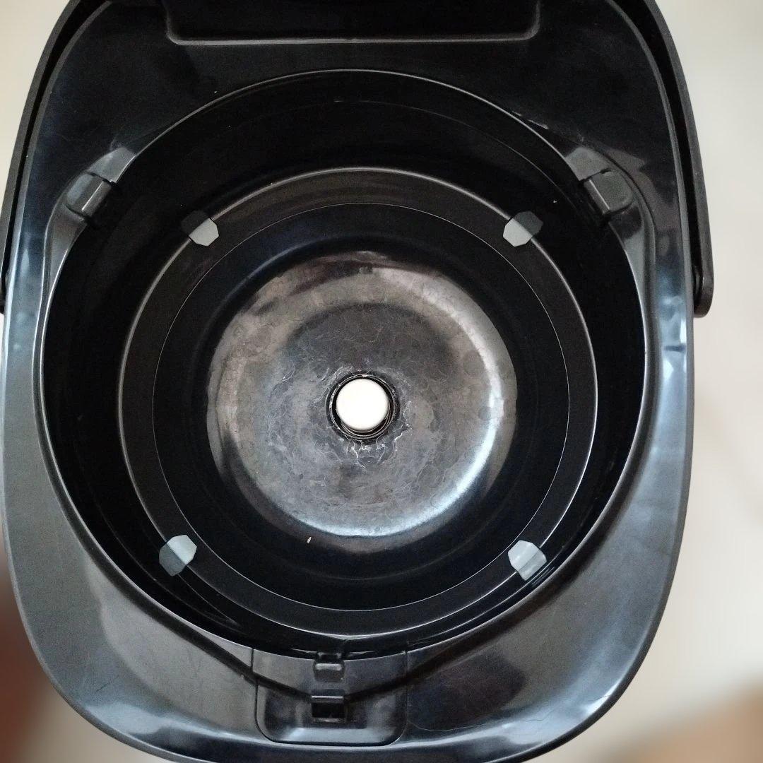 東芝TOSHIBA真空 IH炊飯器5.5合 RC-10VRV【ジャンク品】故障