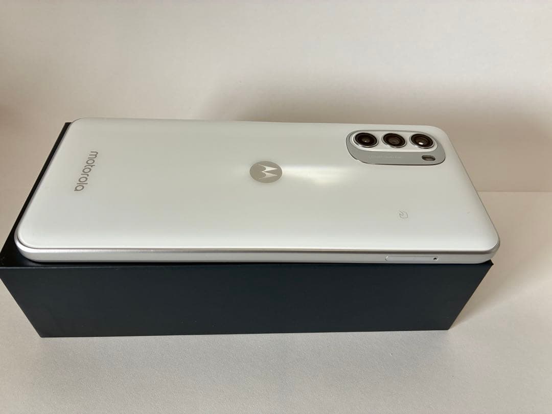 訳あり 美品 moto g52 5G 本体 128GB SIMフリー