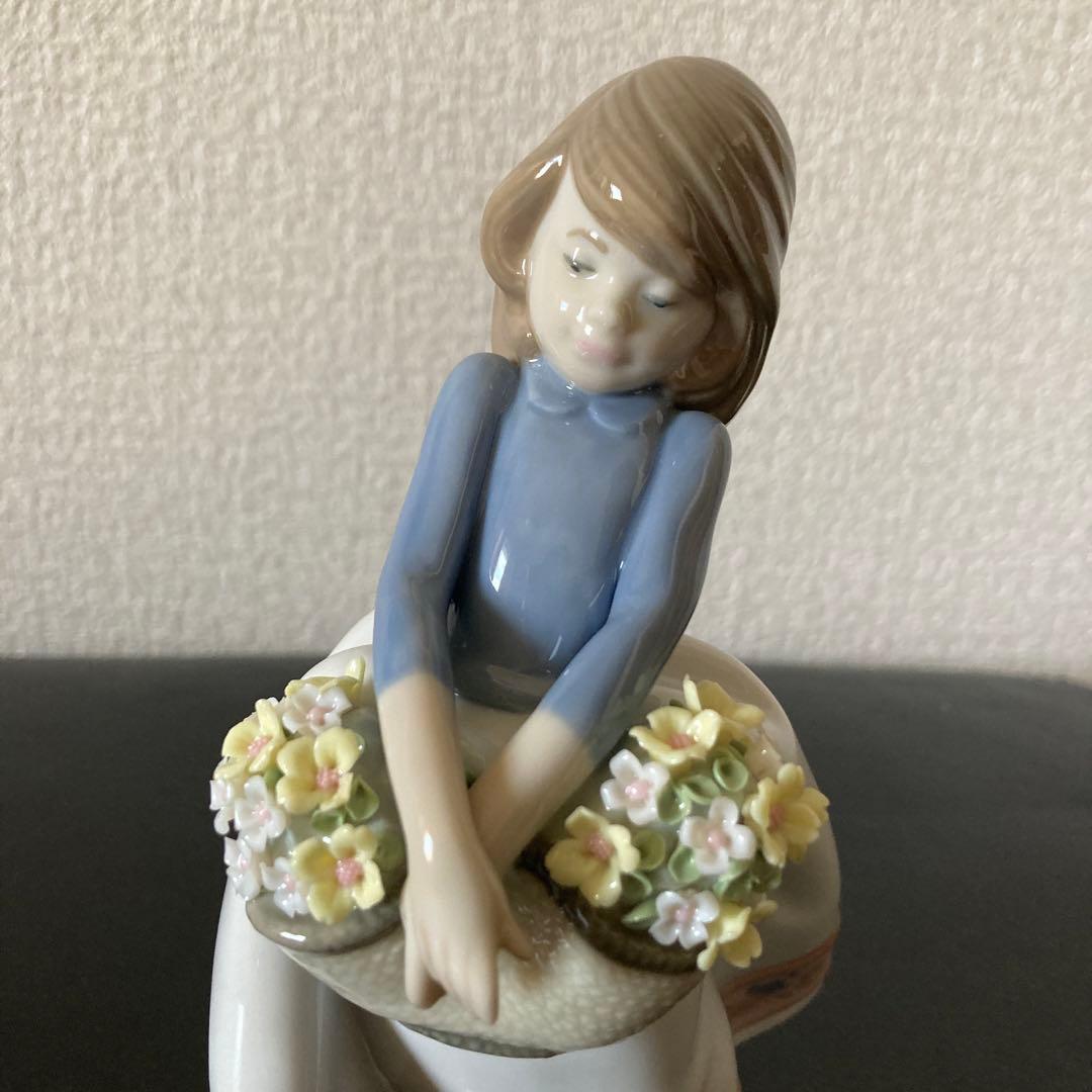 リヤドロ　人形　5月の花