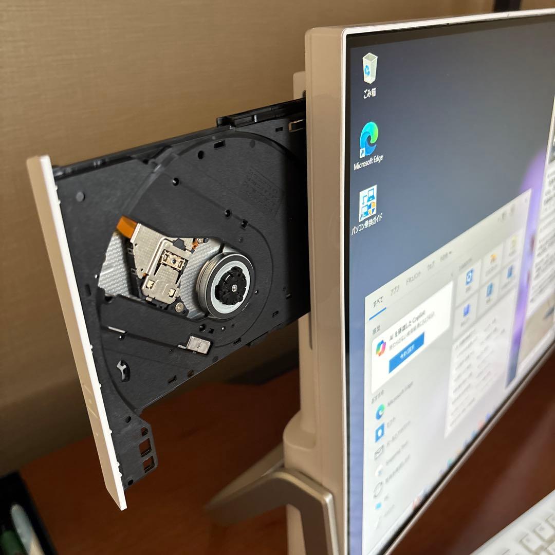 富士通　ESPRIMO FMVF52C2C 23.8型ワイド　一体型