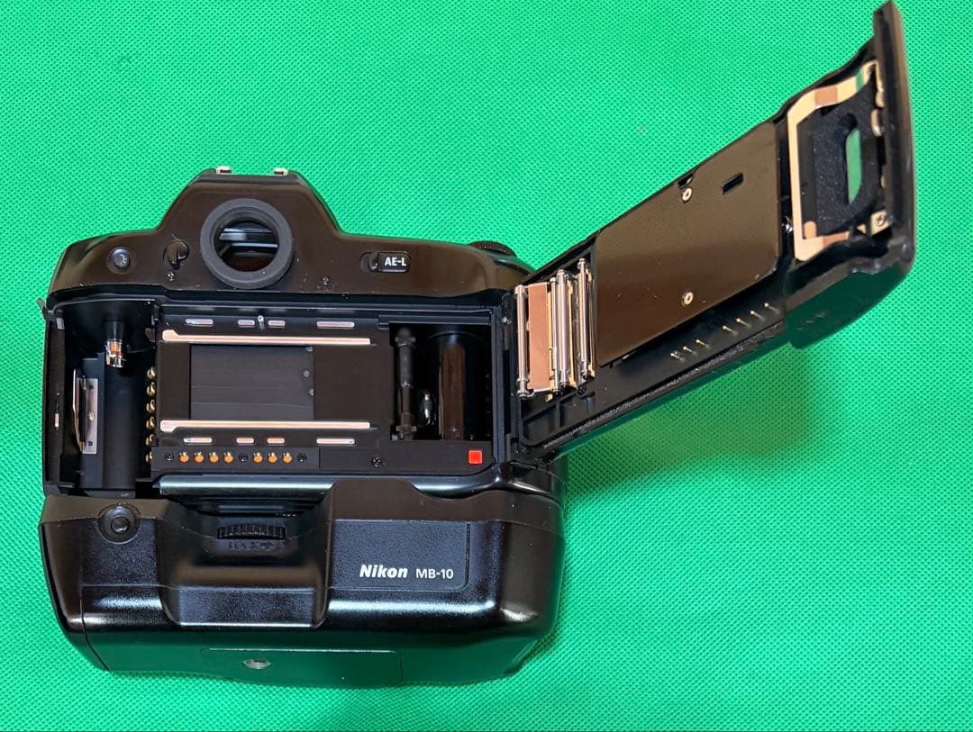 Nikon F90X 一眼レフカメラ MB-10付き　実写作例あり