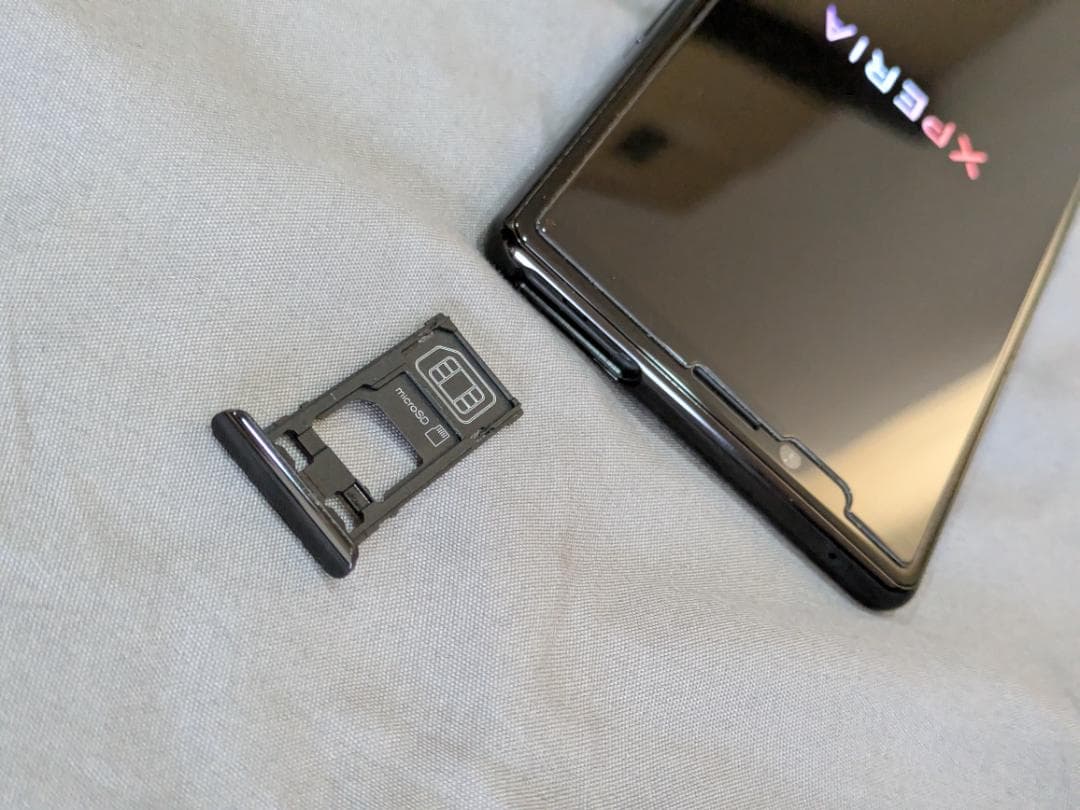 美品 SONY XPERIA 1 SOV40 64GB/ブラック/キャリア au