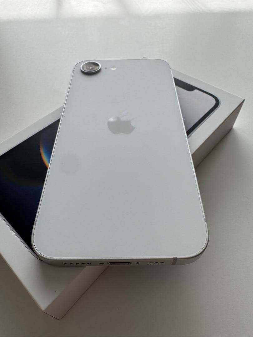 Apple iPhone16e 128GB ホワイト 他