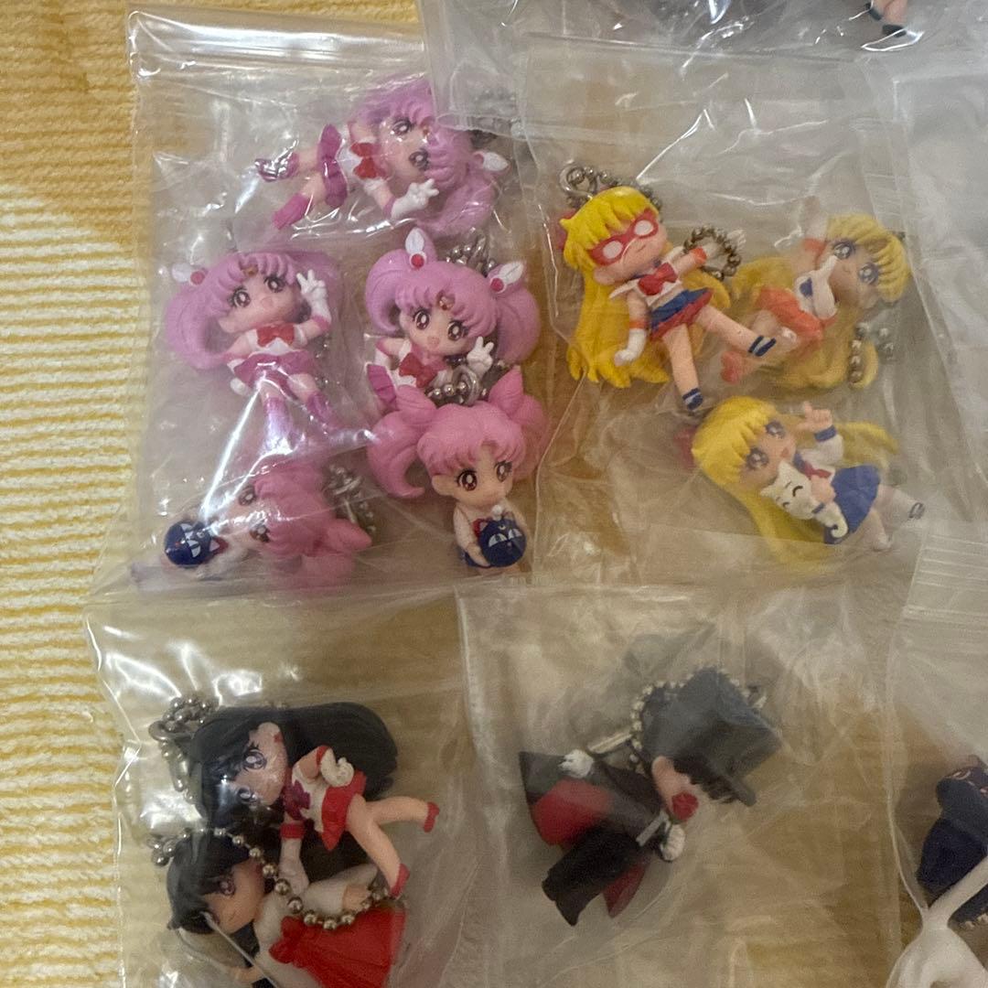 セーラームーン　スイング　フィギュア　ガチャ　キーホルダー