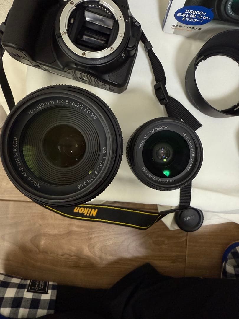 Nikon D5600 一眼レフ　ダブルズームキット