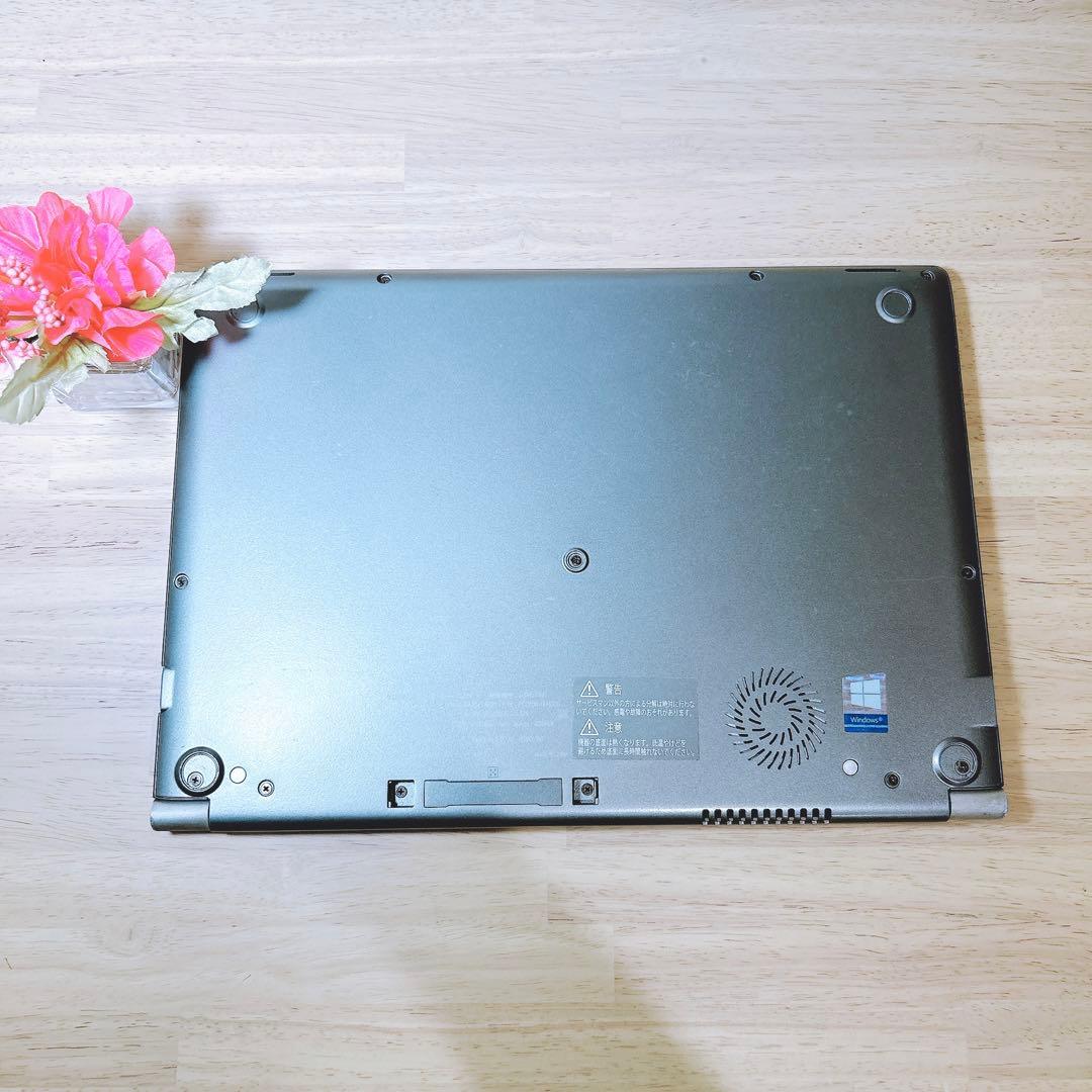 136 美品 ノートパソコン カメラ付き Windows11 東芝 設定済み