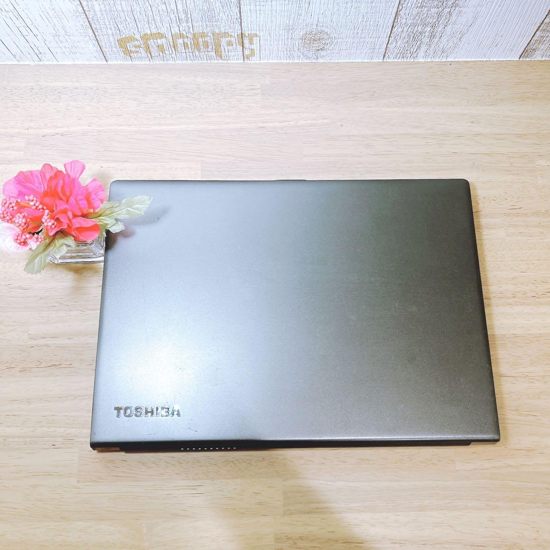 136 美品 ノートパソコン カメラ付き Windows11 東芝 設定済み