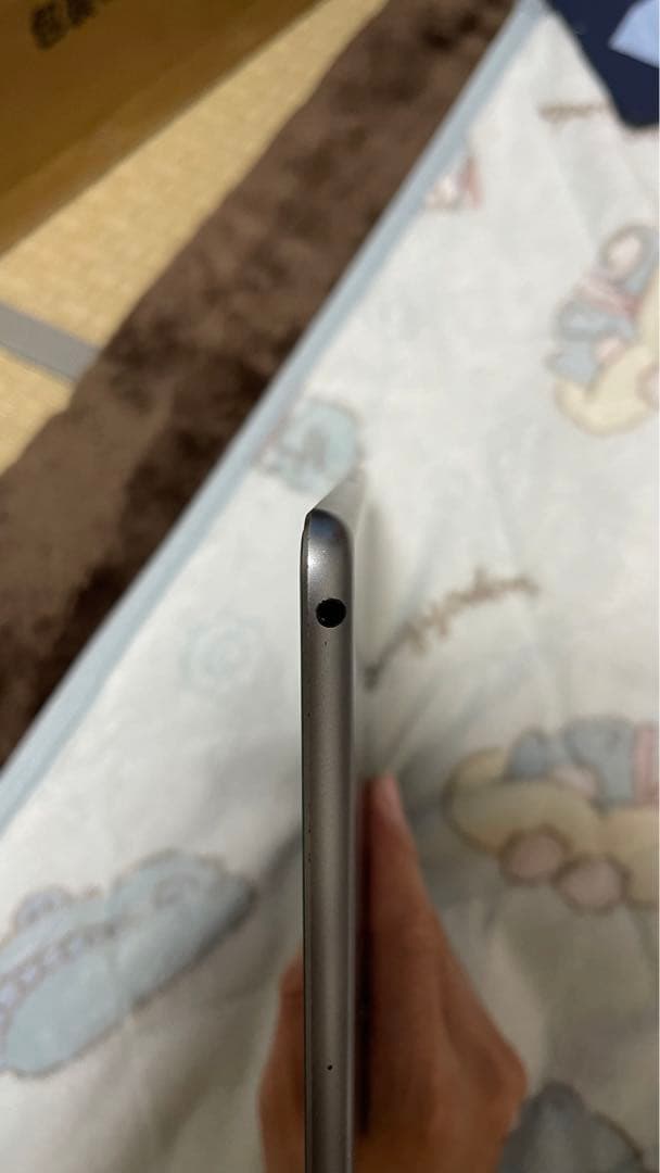 iPad 第8世代 10.2インチ 32GB Wi-Fiモデル中古 動作良好