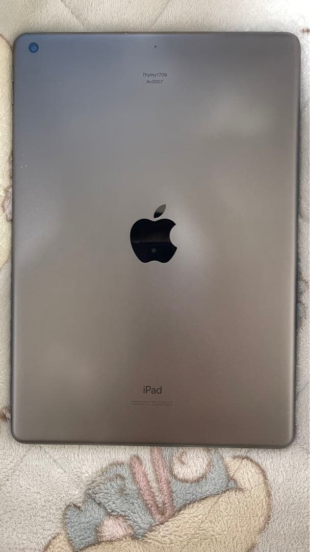 iPad 第8世代 10.2インチ 32GB Wi-Fiモデル中古 動作良好