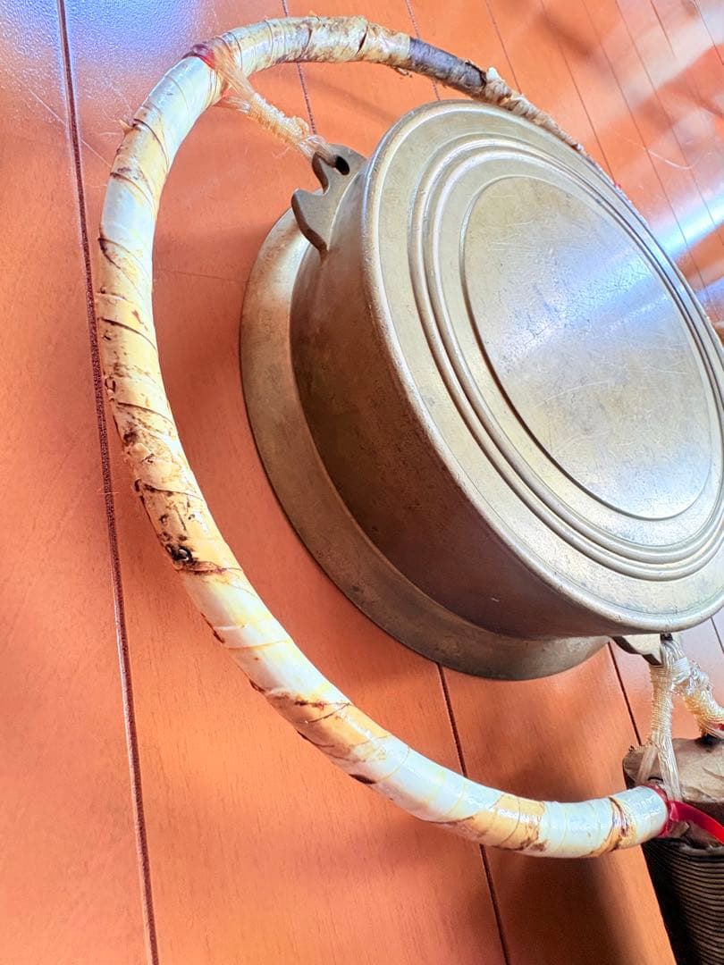 阿波踊り　鉦カネ 鳴物 鉦 金具 木製柄持ち手　バチ付き