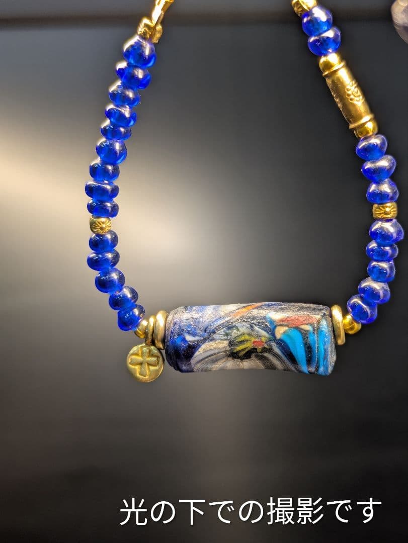 アンティークビーズとカレン族ブラス（真鍮） のブレスレットとピアス。