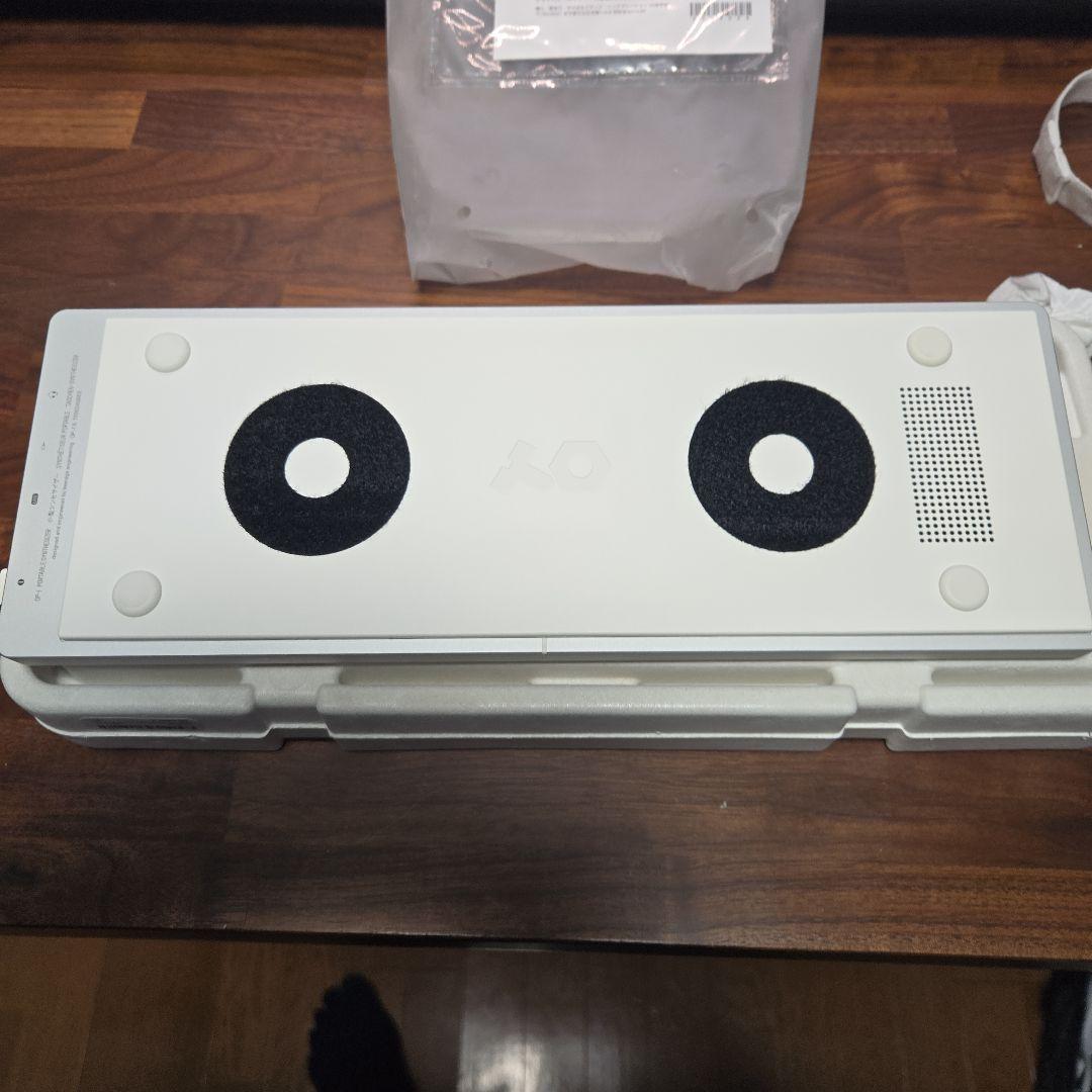 OP-1 field シンセサイザー ホワイト