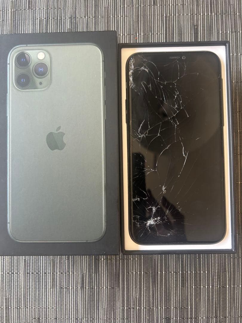 iPhone11pro 本体　ジャンク（箱付）