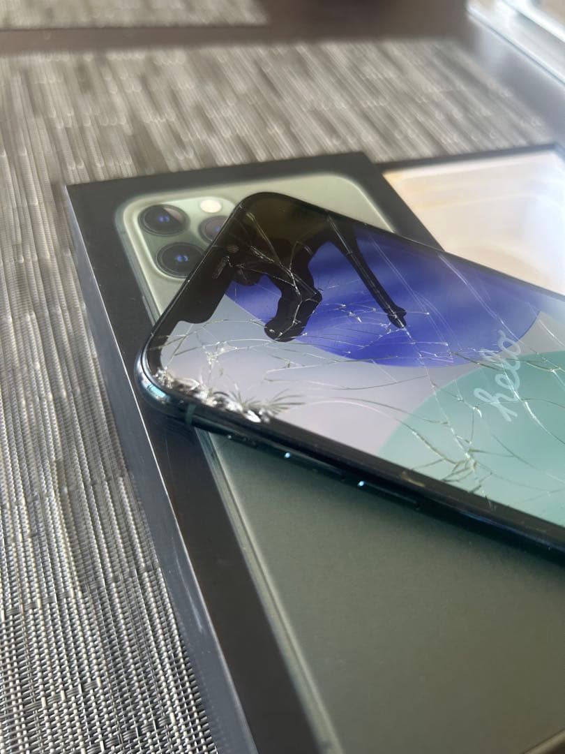 iPhone11pro 本体　ジャンク（箱付）