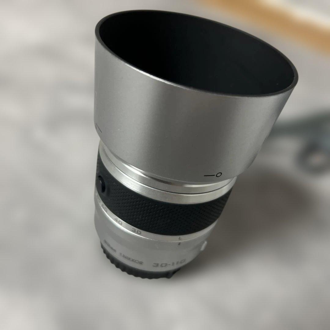 「美品」Nikon 1 J4 ミラーレスカメラ ダブルズームキット