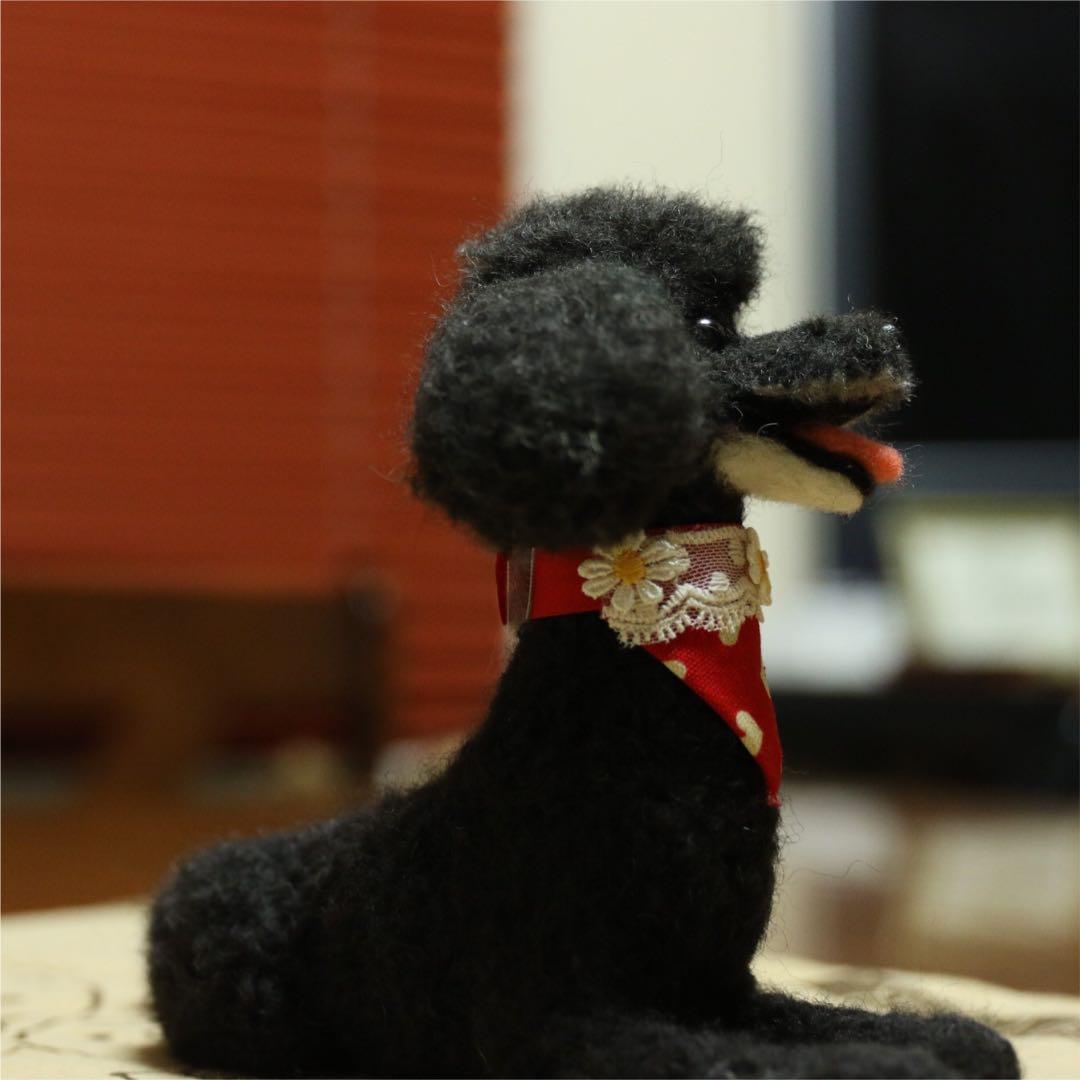 羊毛フェルト　トイプードル　ブラック