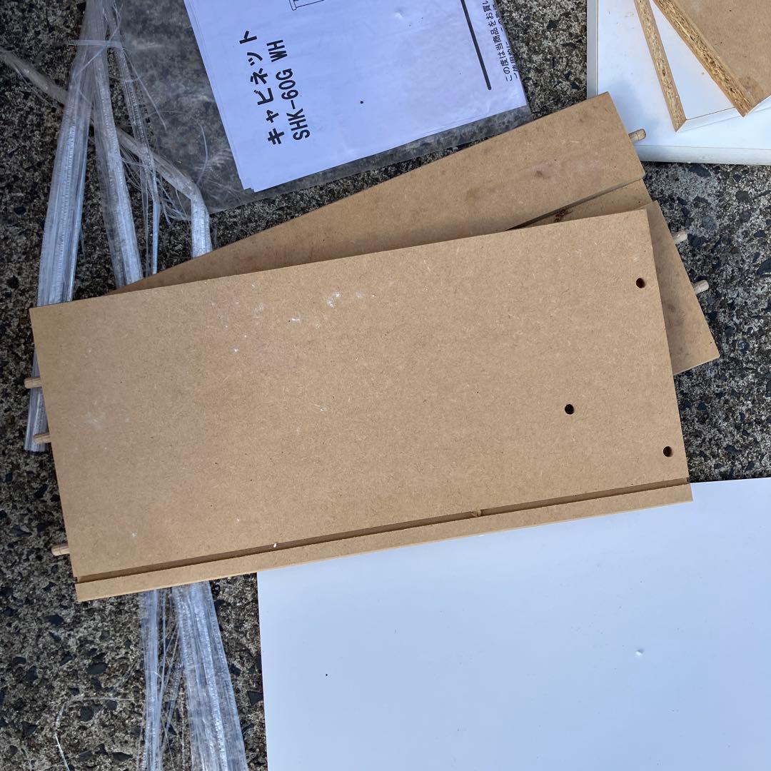 D-4 未使用 木製キャビネット ホワイト 食器棚 SHK-60G WH