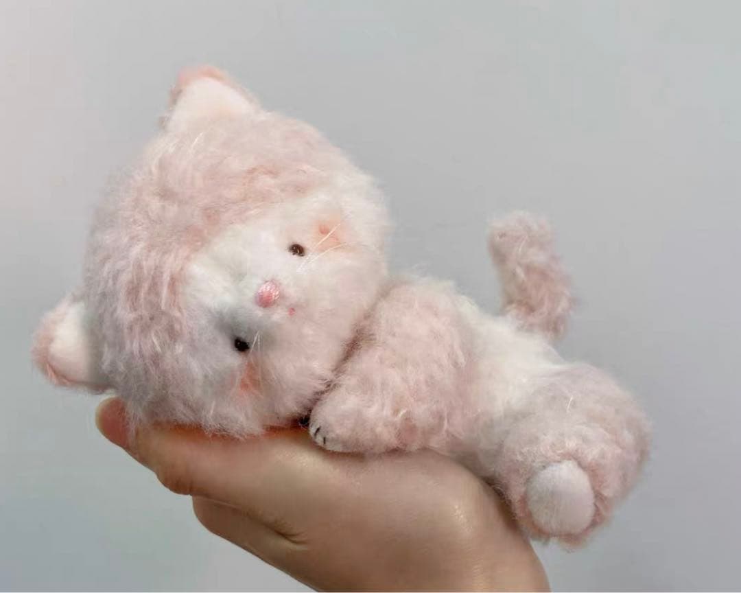 いちごミルク色の仔猫 アーティストベア 海外作家様 ハンドメイド ぬいぐるみ
