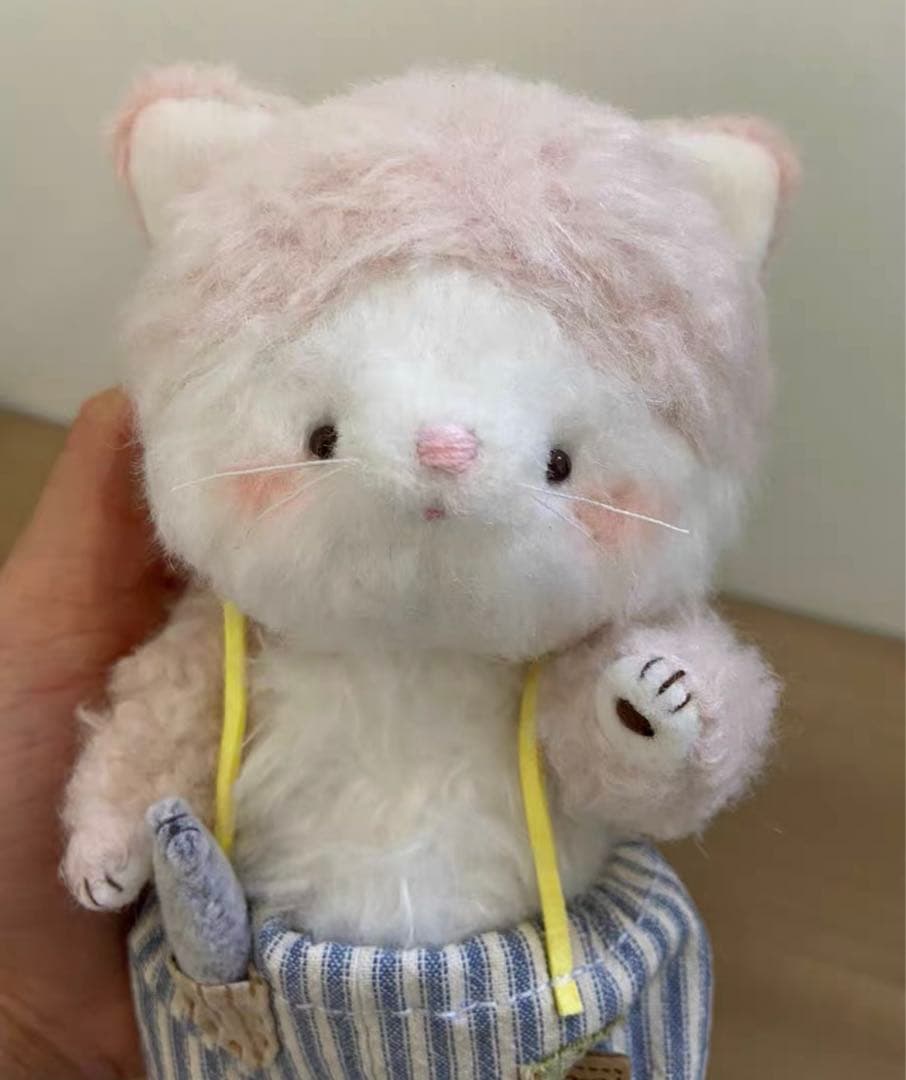 いちごミルク色の仔猫 アーティストベア 海外作家様 ハンドメイド ぬいぐるみ