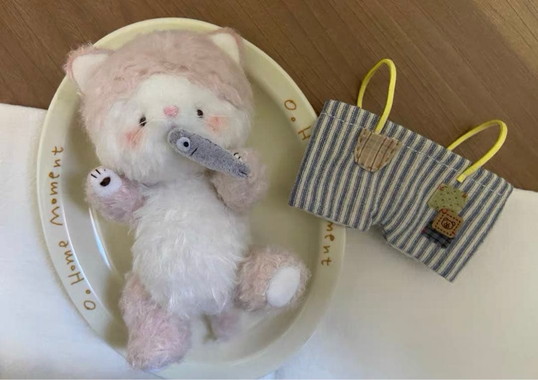 いちごミルク色の仔猫 アーティストベア 海外作家様 ハンドメイド ぬいぐるみ