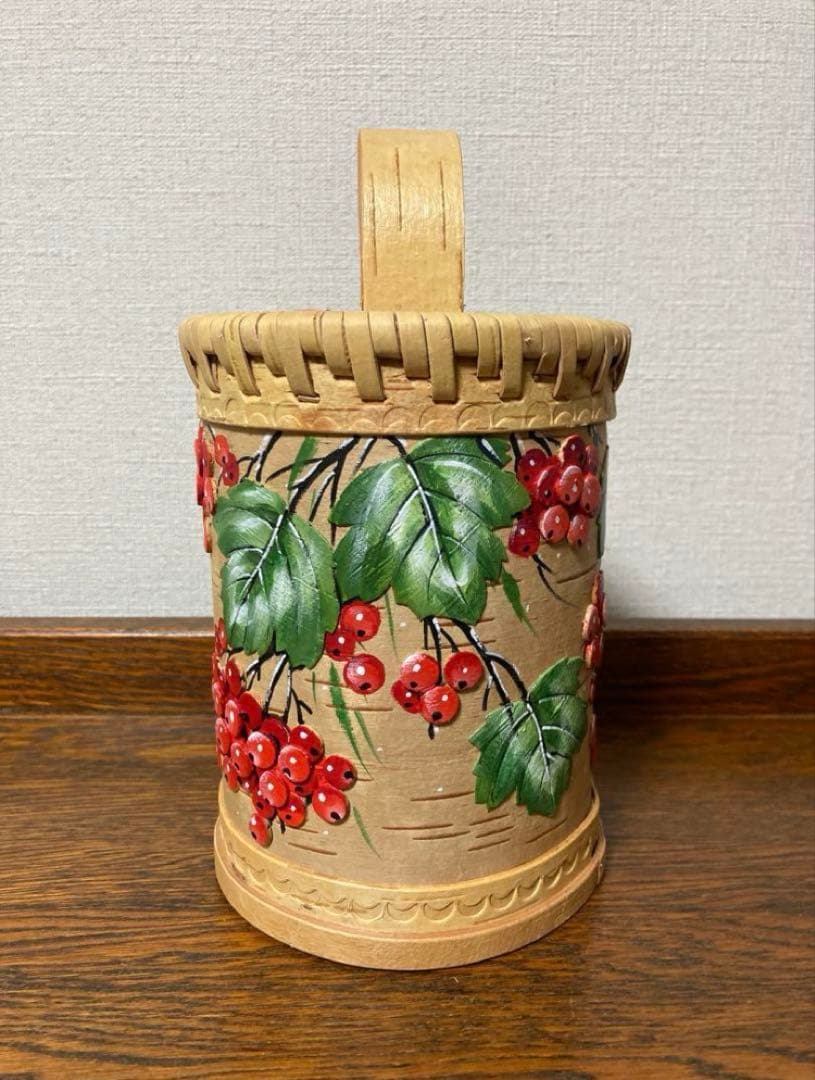 ロシア雑貨☆ベレスタ 白樺収納box ラウンド型 ガマズミ マトリョーシカ