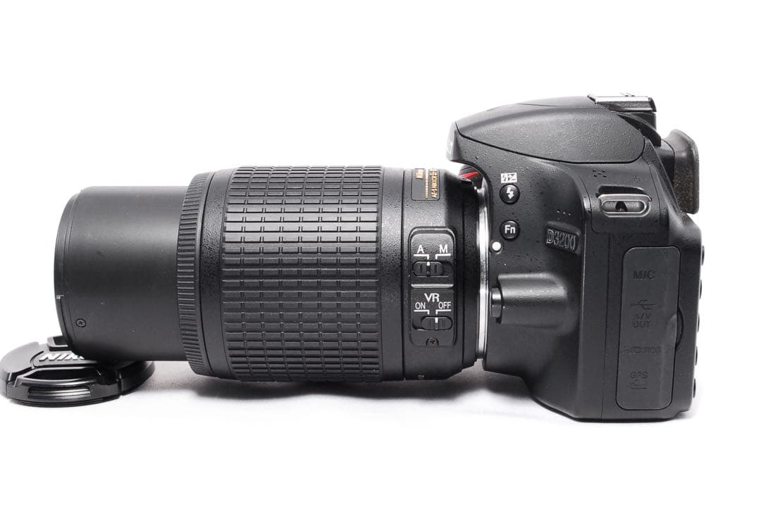 Nikon D3200◆ショット数少なめ◆すぐ使える◆一眼レフカメラ◆スマホ転送