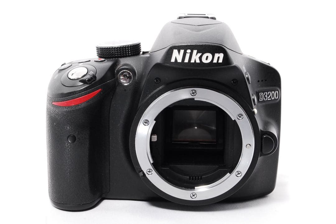 Nikon D3200◆ショット数少なめ◆すぐ使える◆一眼レフカメラ◆スマホ転送