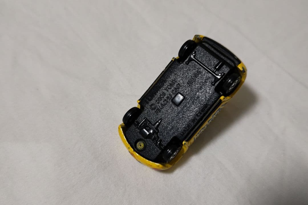 トミカ ポケモン ピカチュウカー ミニカー