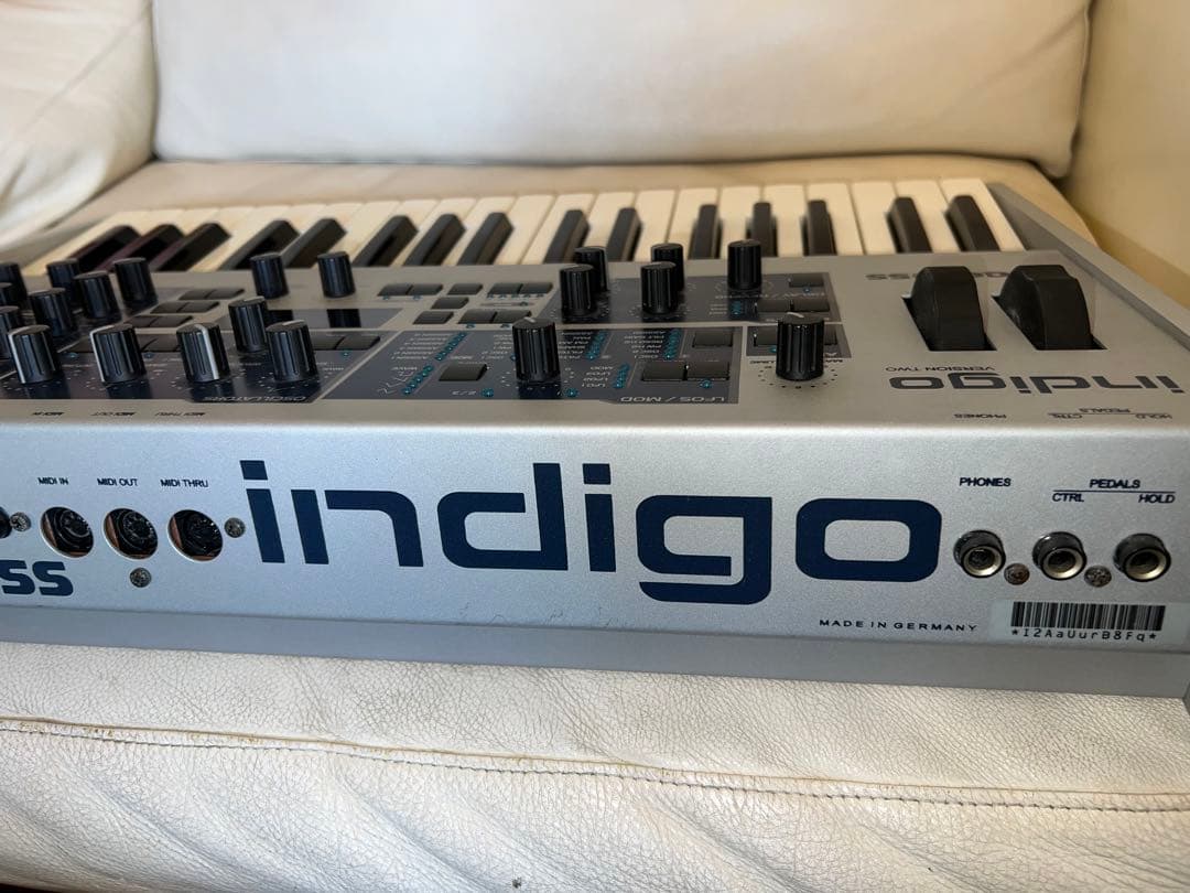 鍵盤楽器 Access Virus Indigo2