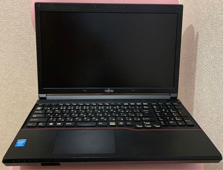 富士通　LIFEBOOK A574/HX Win10
