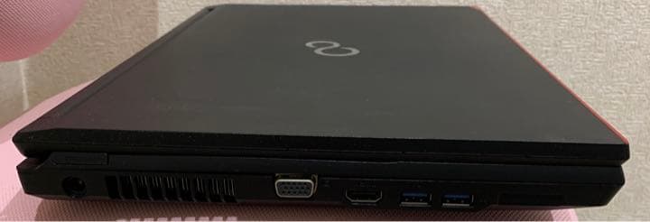 富士通　LIFEBOOK A574/HX Win10
