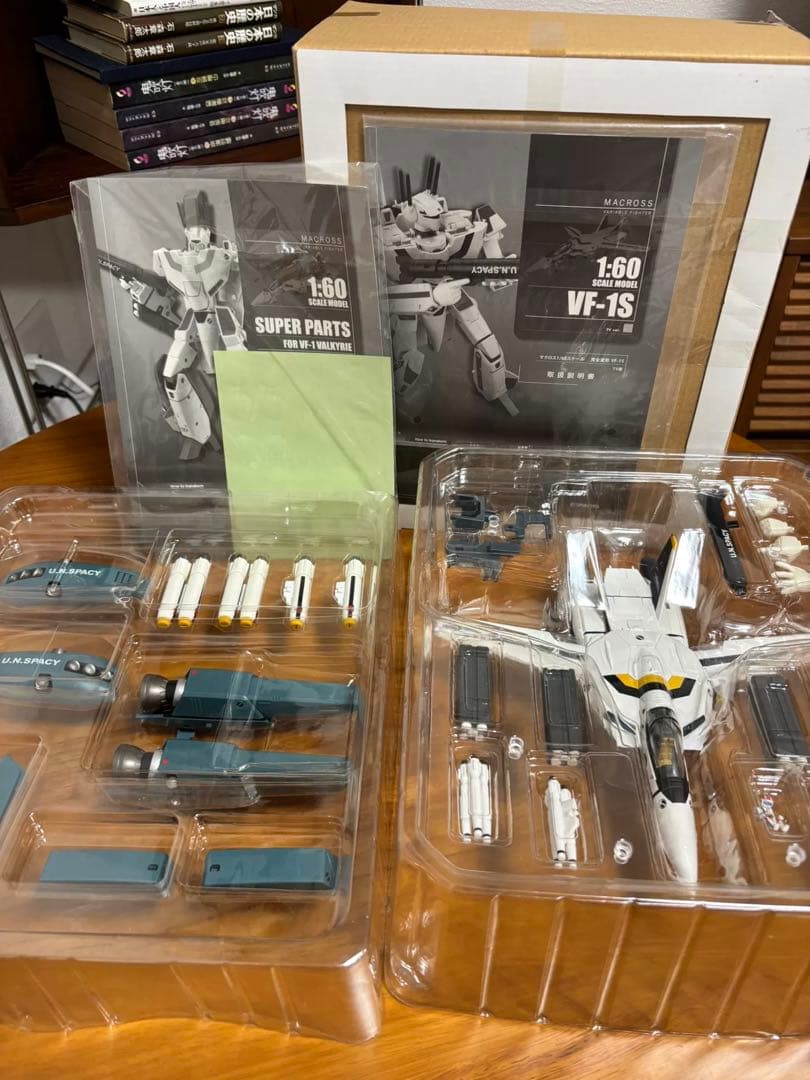 マクロス 1/60 VF-1S スーパーバルキリー