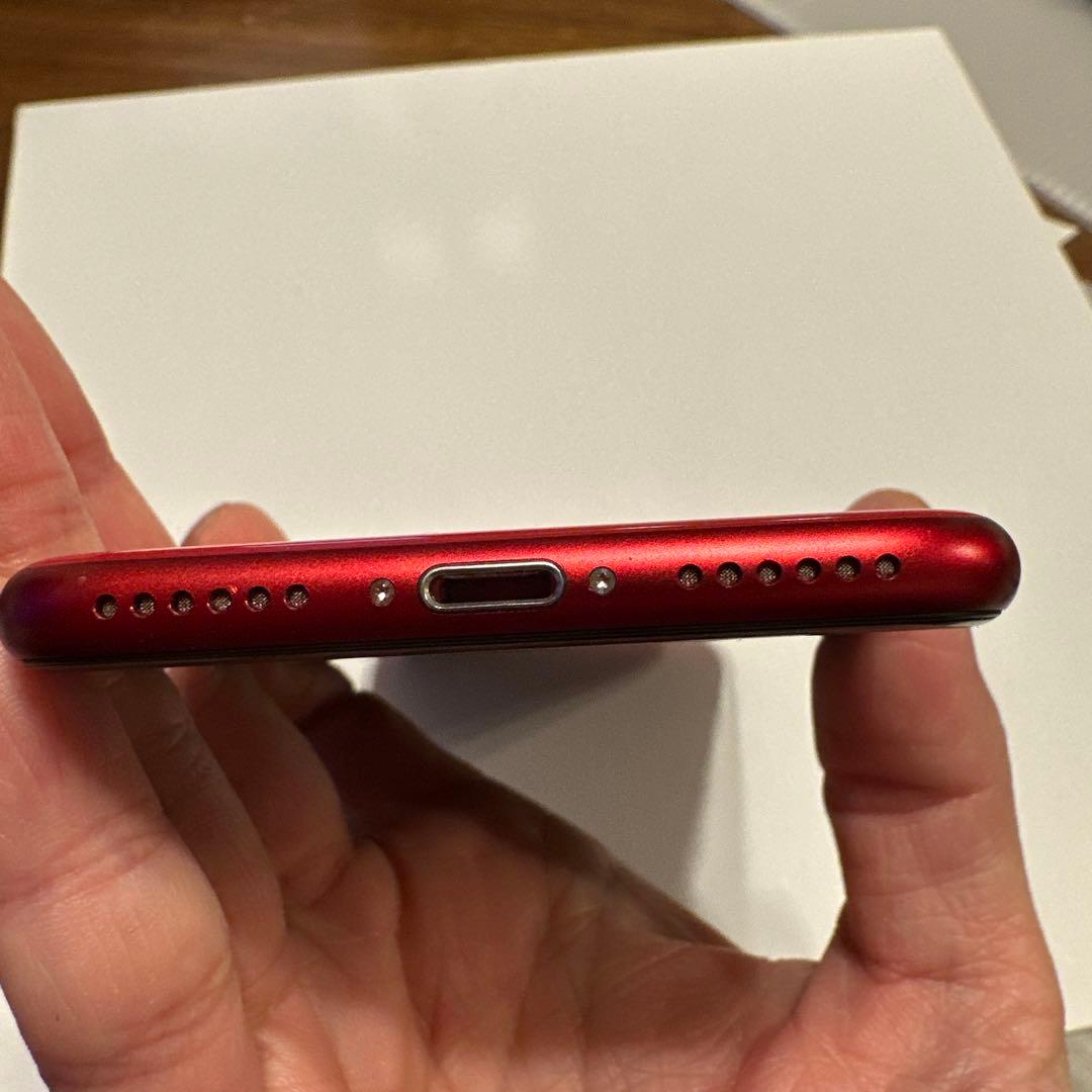 iPhone SE 第2世代　128GB SIMフリー