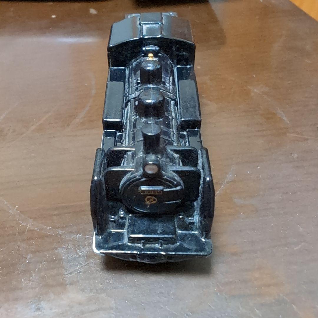 黒い蒸気機関車トミカ