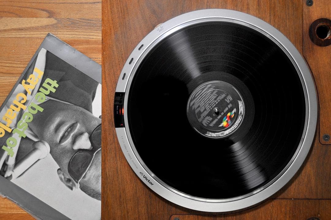 ★VICTOR　DD PLAYER　TT-71　大型重力級プレーヤーをもつ　♪