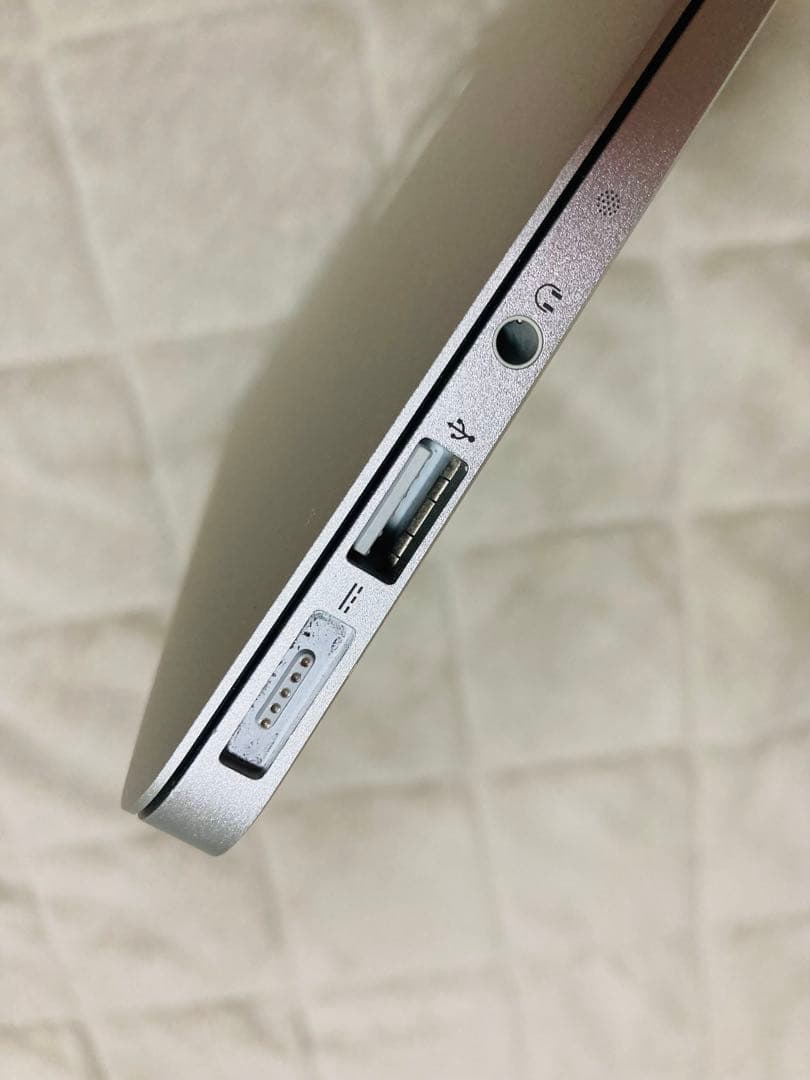 【DVDプレーヤーを付けます】Apple MacBook Air 2012年製