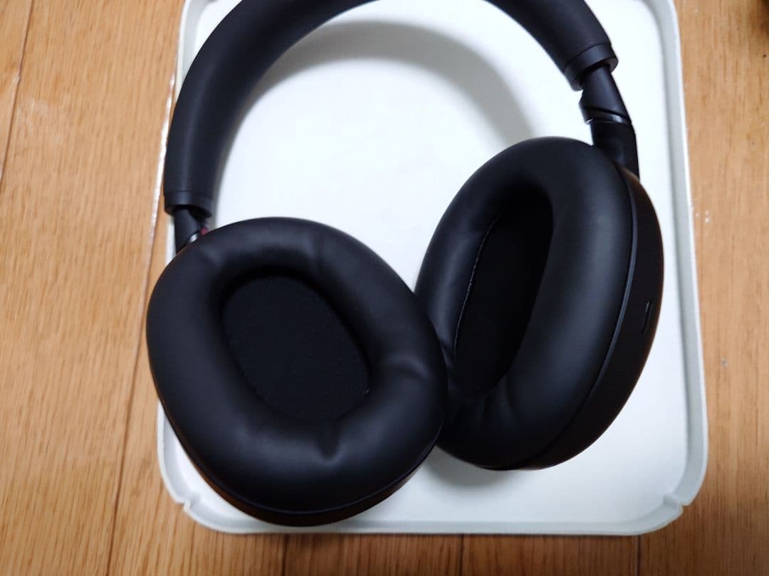 WH-1000XM6　ブラック当日発送［化粧箱・ケース・付属品完備］