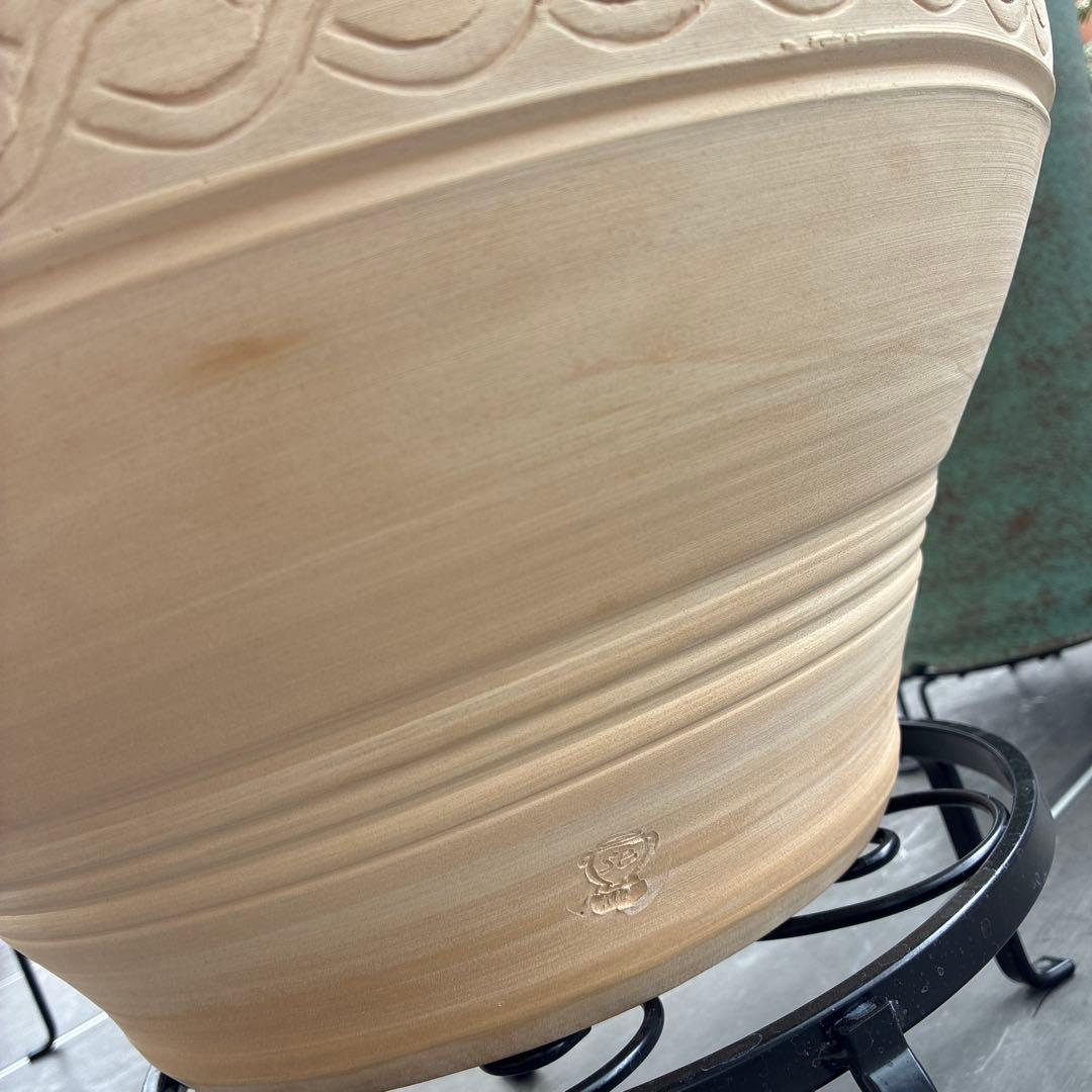 テラコッタ製壺型大型植木鉢 素焼き植木鉢波模様