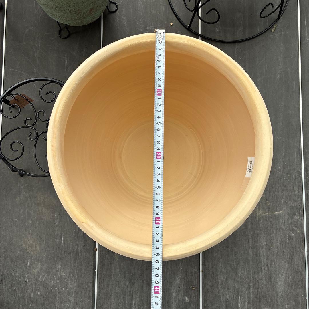 テラコッタ製壺型大型植木鉢 素焼き植木鉢波模様