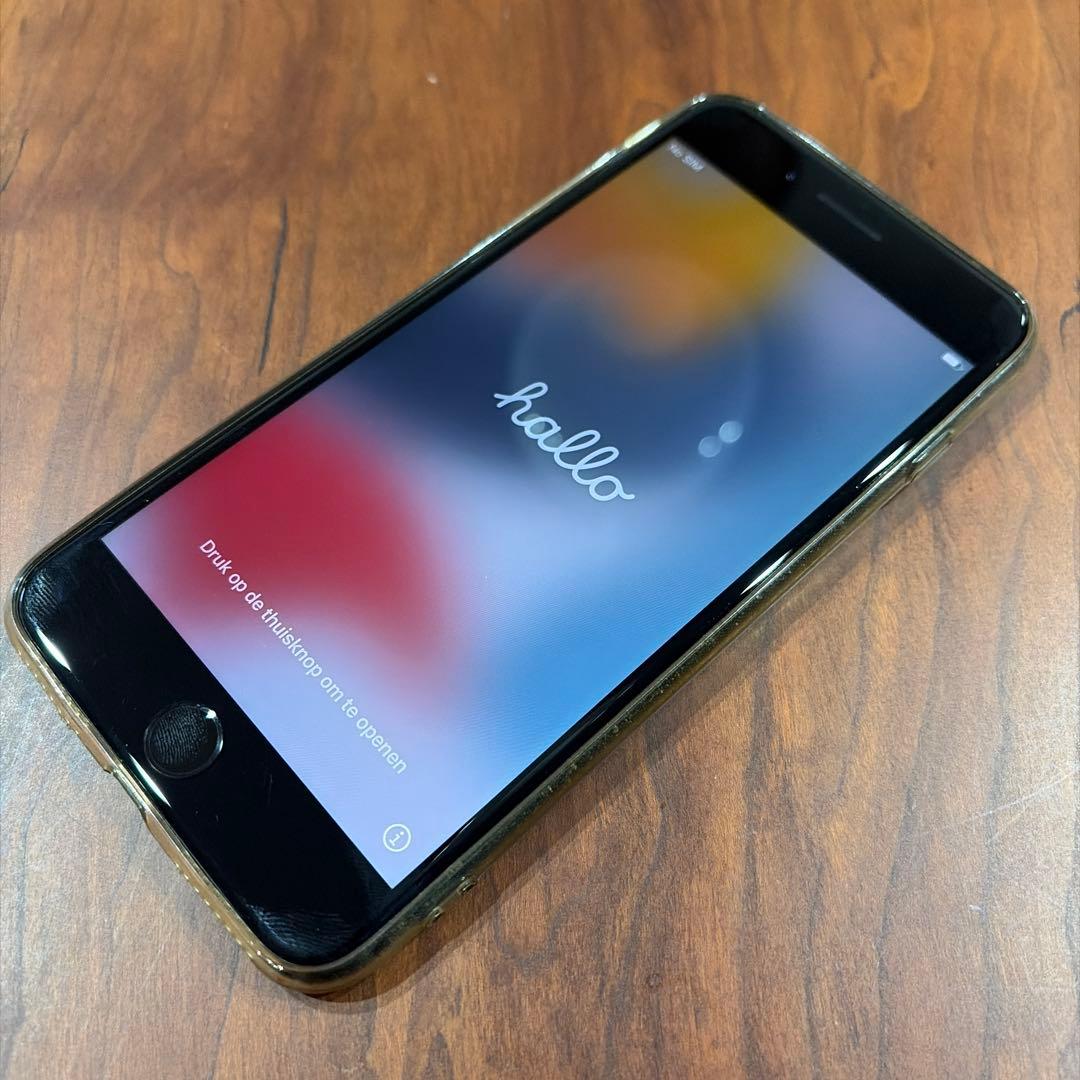 Apple iPhone 7 Plus 32GB SIMフリー
