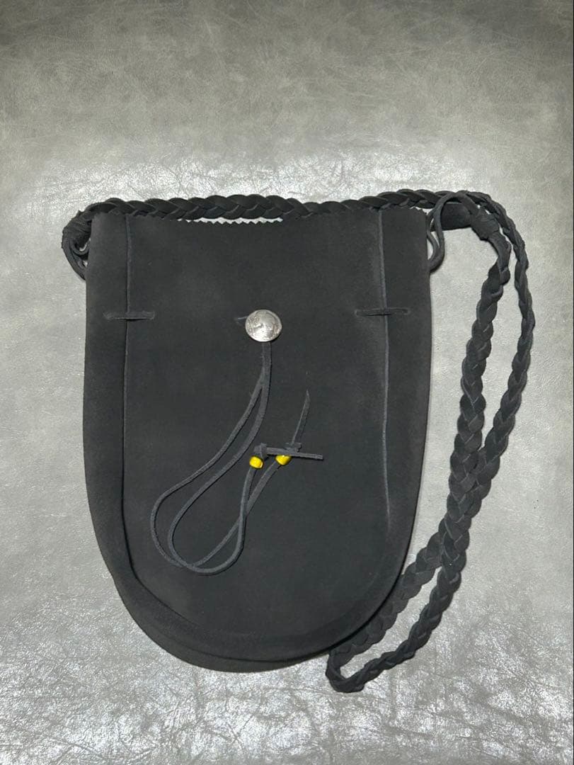 レザーショルダーバッグ