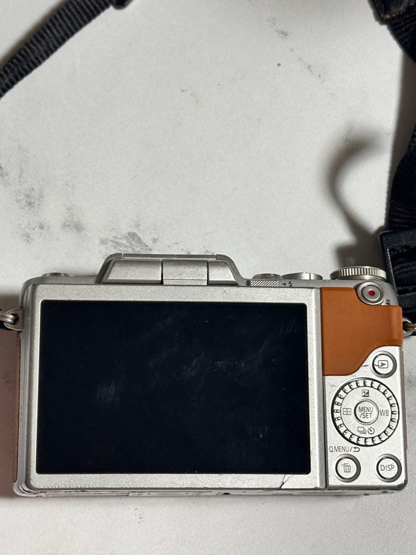 ゆ*離様 LUMIXカメラジャンク品(24時間以内発送)