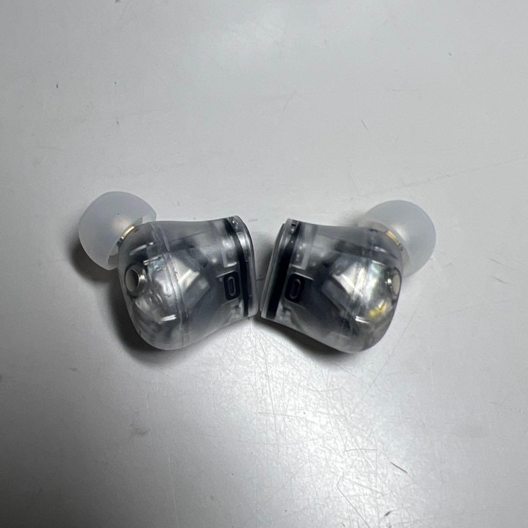 イヤホン Beats Studio Buds +
