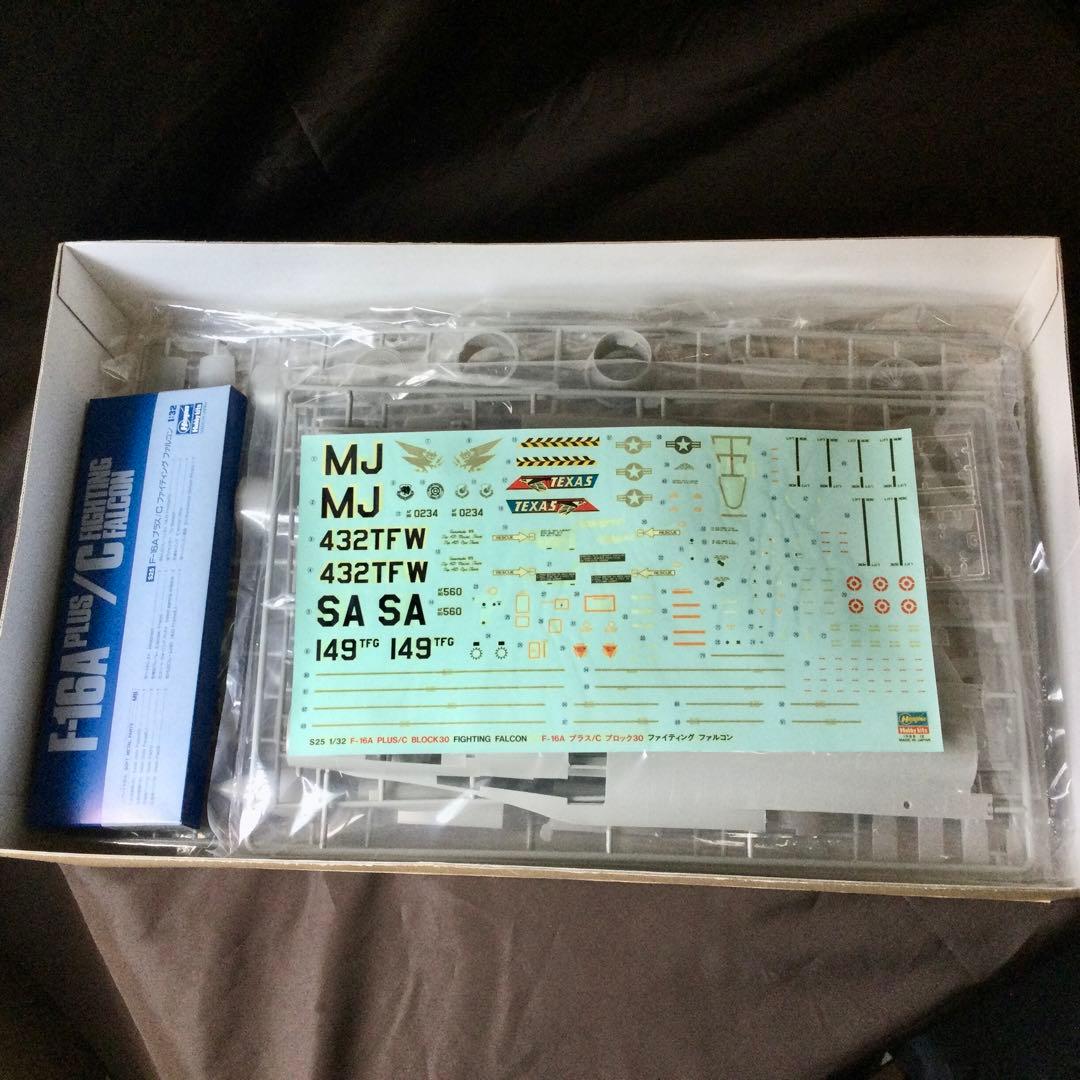 F-16A PLUS/C ファイティング ファルコン 1/32 ハセガワ　未組立