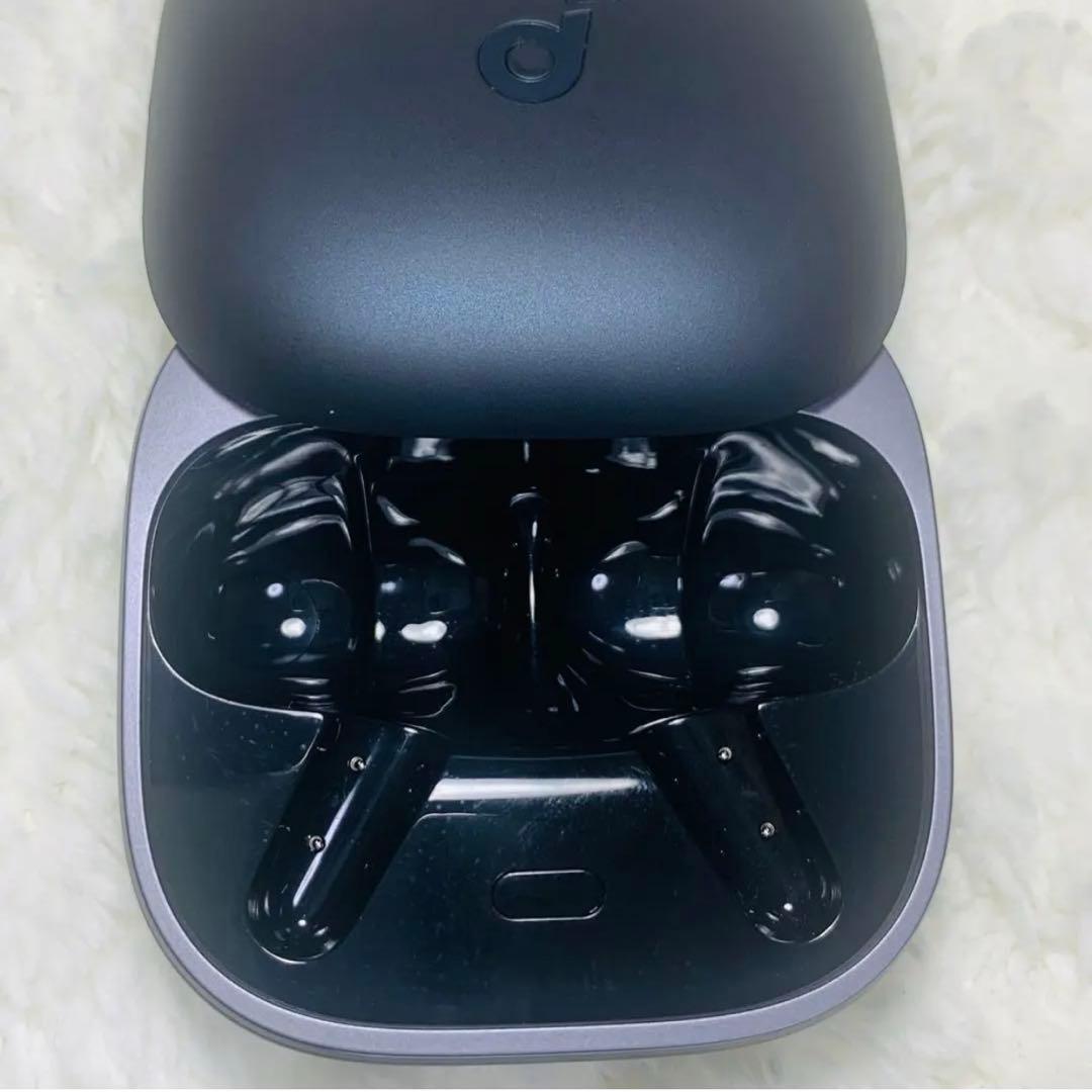 美品 soundcore Liberty5 ミッドナイトブラック 充電ケース　3