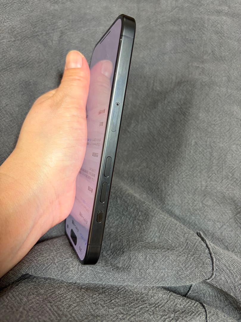 Apple iPhone 15 Pro 本体256GB